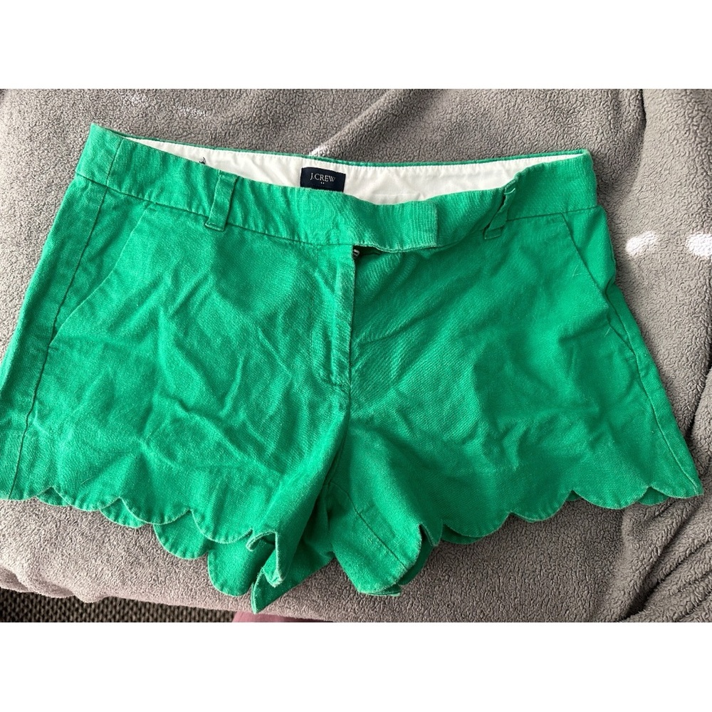 J crew green scalloped short size 10